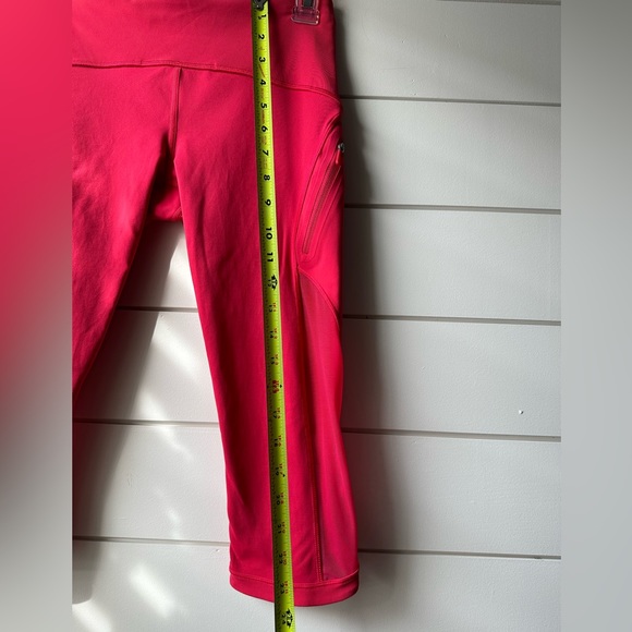 Lululemon Women's Sun Runner Crop Fuchsia Pink Leggings Size 4 - Picture 14 of 15